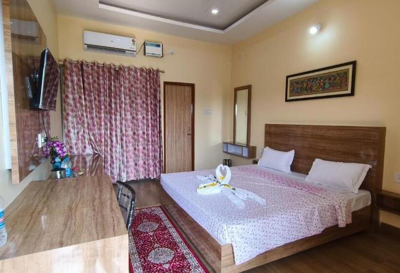 غرفة ديلوكس مزودة بشرفة, Nh16 Farm Stay And Restaurant