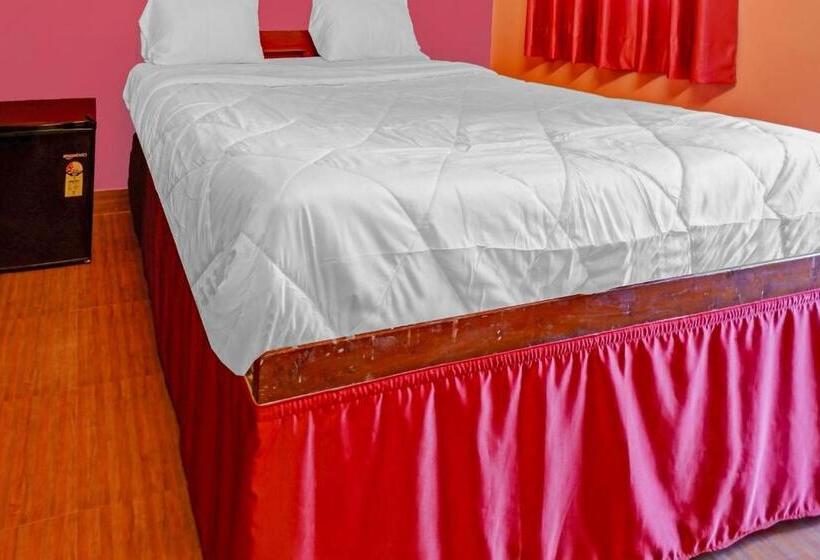 Standard Szoba, Spot On Vee Emm Stays