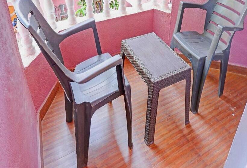 Standard Szoba, Spot On Vee Emm Stays