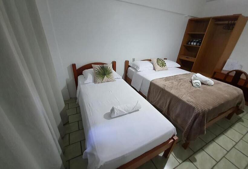 חדר סופריור לשלושה, Sulmar