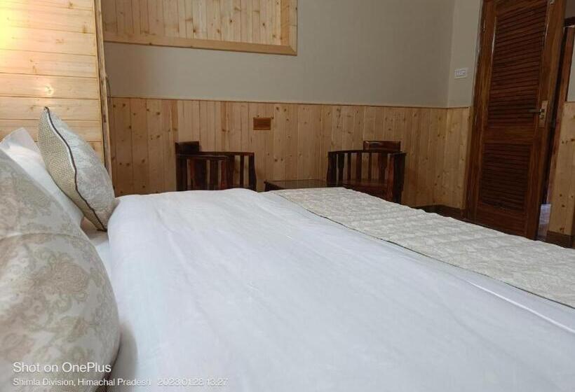 디럭스 룸, The Royal Moon