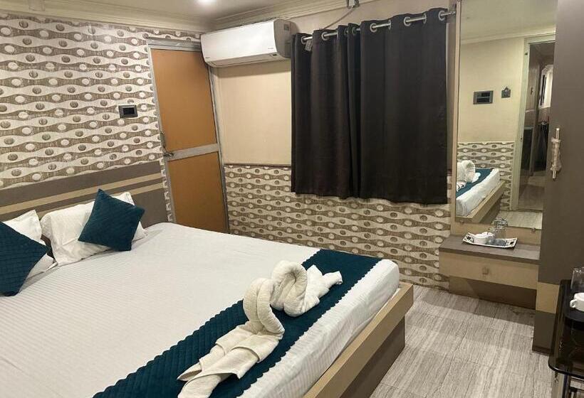 デラックスルーム, Vinayak