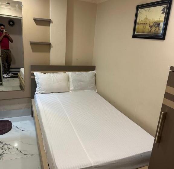 エコノミールーム, Vinayak