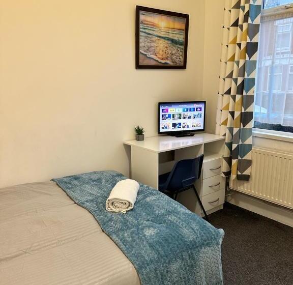 Номер Стандарт, Lovely Town House Room 1