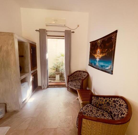 غرفة قياسية مطلّة علي الحديقة, Dharma Place