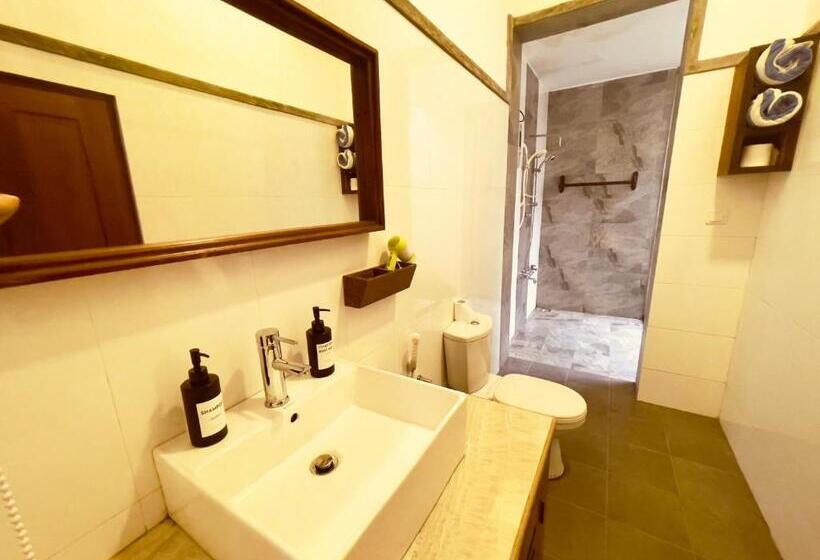 غرفة قياسية مطلّة علي الحديقة, Dharma Place