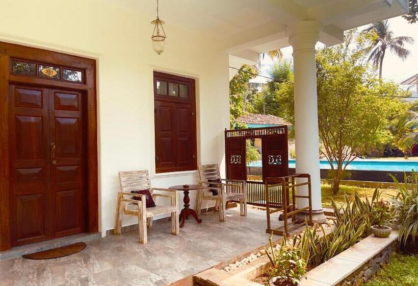 غرفة قياسية مطلّة علي الحديقة, Dharma Place