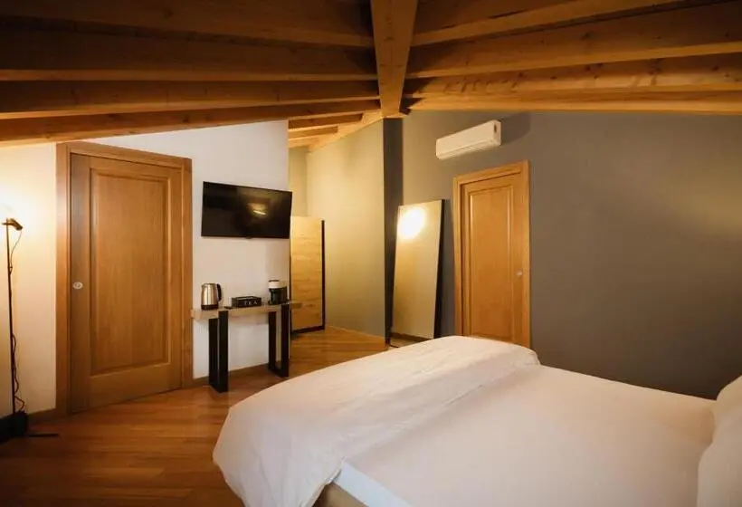デラックスルーム, Elbi Suites Countryside Retreat