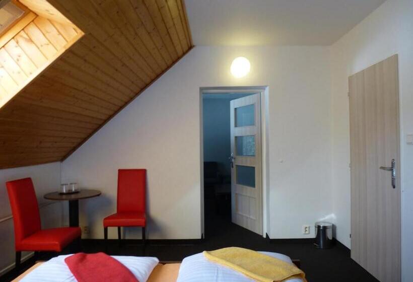 اتاق خانوادگی, Penzión Vodár