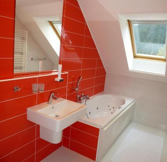 اتاق لوکس چهار تخته, Penzión Vodár