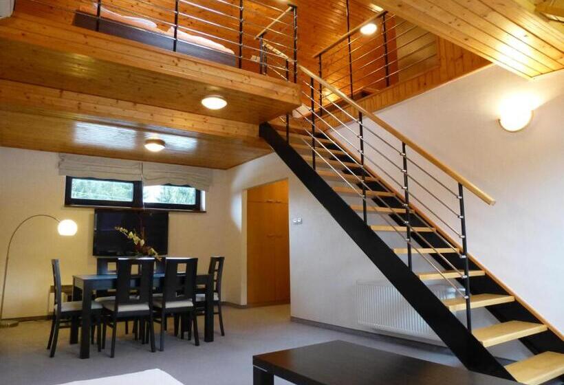 اتاق لوکس چهار تخته, Penzión Vodár