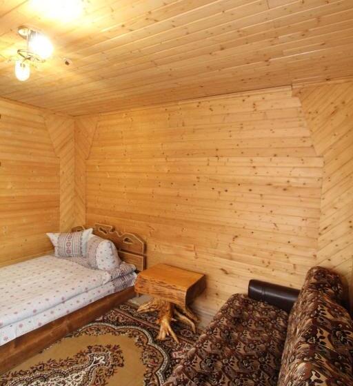 اتاق استاندارد سه تخته با سرویس بهداشتی مشترک, садиба Svitlana