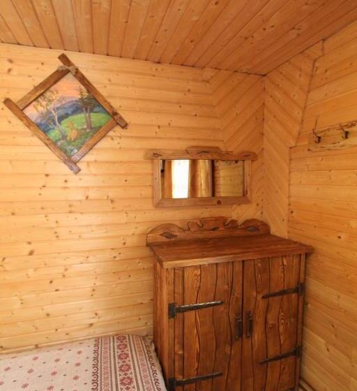 اتاق استاندارد سه تخته با سرویس بهداشتی مشترک, садиба Svitlana