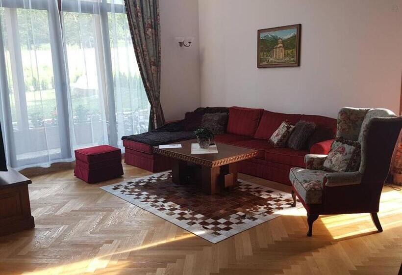 샬레, Horse Riding Club Pirin