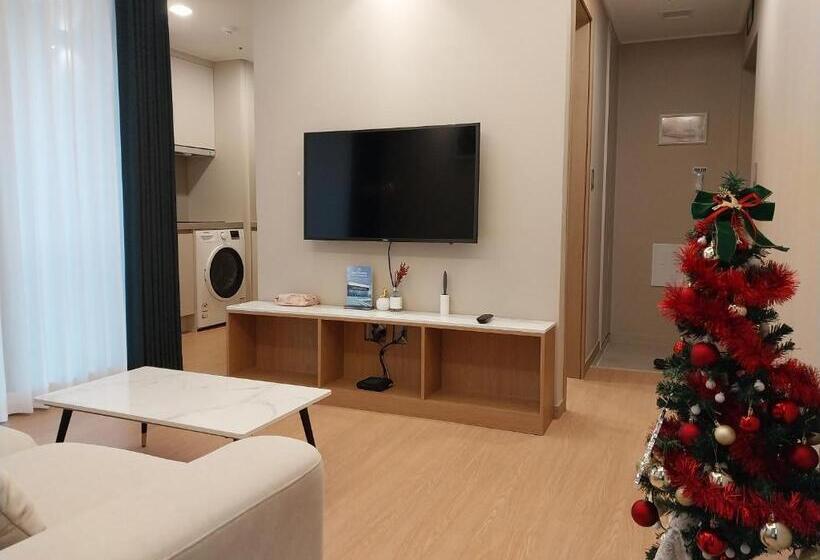 اتاق لوکس با بالکن و چشم‌انداز دریا, The Solid Residence   Elbon The Stay By Haeundae