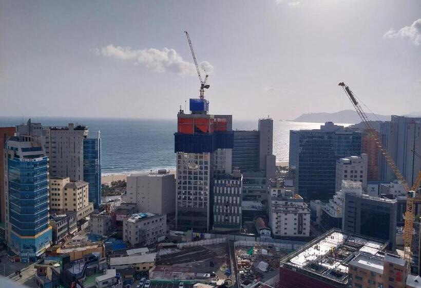 اتاق لوکس با بالکن, The Solid Residence   Elbon The Stay By Haeundae