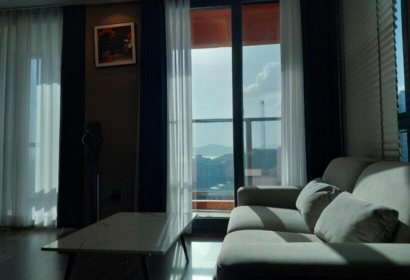 발코니 디럭스 룸, The Solid Residence   Elbon The Stay By Haeundae