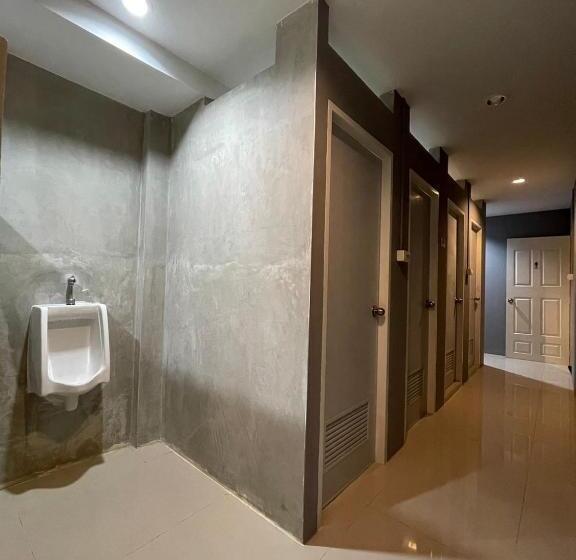 Habitació Familiar Deluxe, Baan Pheun Hostel บ้านเพื่อน โฮสเทล