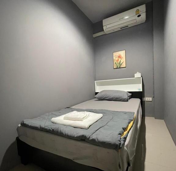 Habitación Estàndard Individual, Baan Pheun Hostel บ้านเพื่อน โฮสเทล