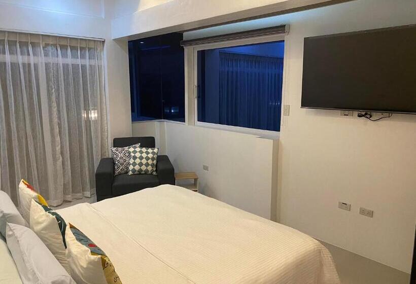 스탠다드 룸 킹사이즈 침대, Montecristo