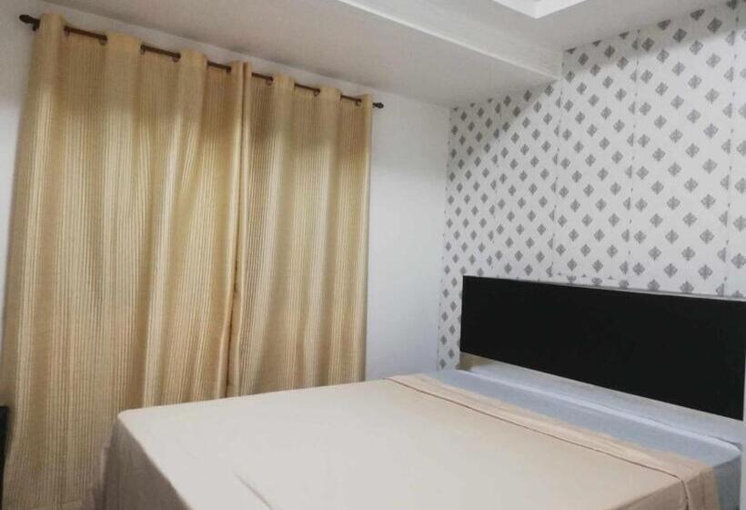 스탠다드 스튜디오 킹침대, Grand Riviera Suite Condotel