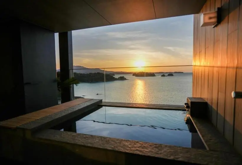 Suite with Terrace, Amanojaku