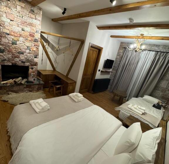 Номер Стандарт Трехместный, Ambassador Voskopojë