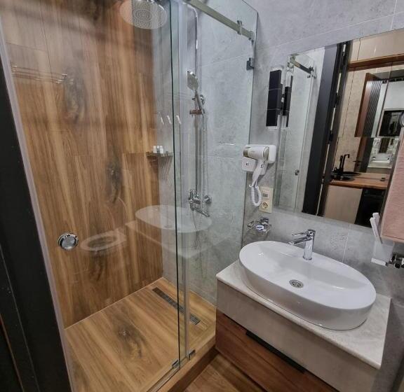 Standard Triple Room, Badem Garden