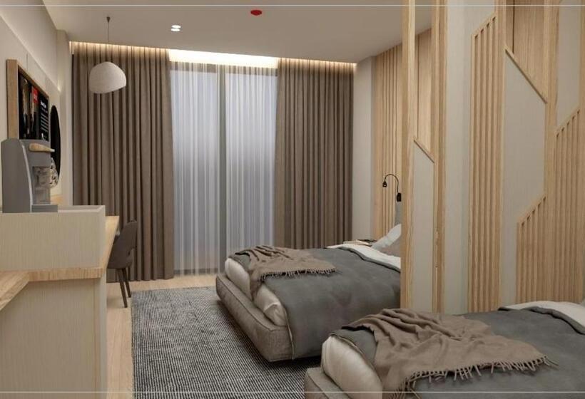 חדר סטנדרט לשלושה, Regina Palm Resort