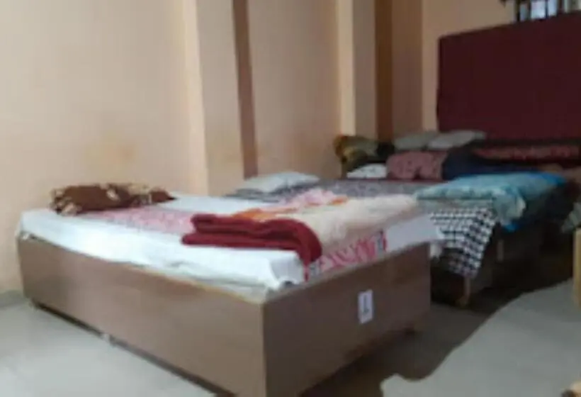 Standard Kolmen Hengen Huone, Thakur Jii Bhopal
