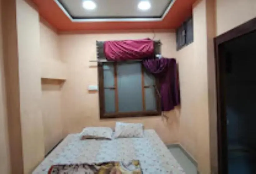 Deluxe-huone, Thakur Jii Bhopal