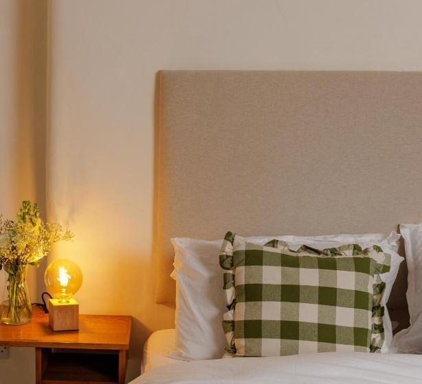 غرفة قياسية, The Dashwood