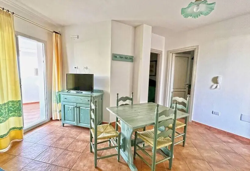 آپارتمان 1 خوابه, Residence In Orosei Just 3 Km From The Sea