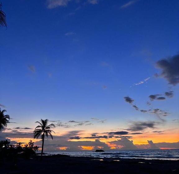 豪华海景房带阳台, Cabaña La Gozadera