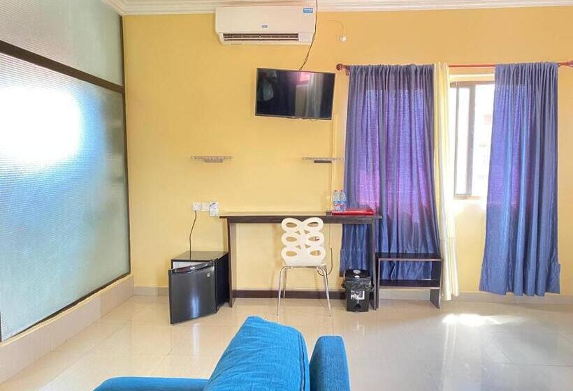 اتاق لوکس خانوادگی, Lasenza Lodge