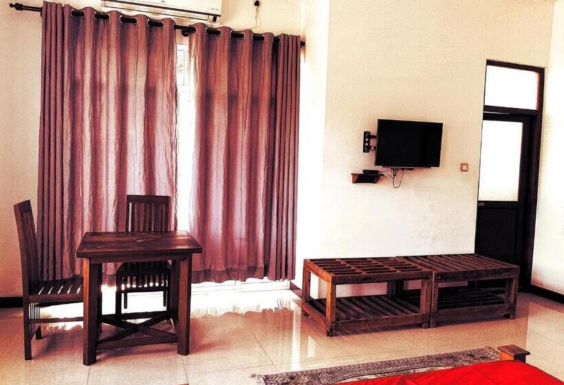 디럭스 패밀리 룸, Royal Bath Edge