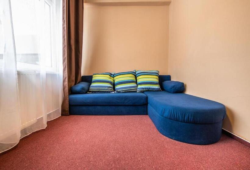 غرفة قياسية, Grand Hotel Rooms