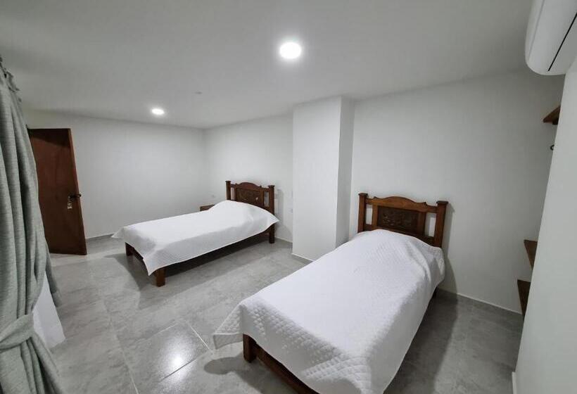 Номер Стандарт Трехместный, Antonella Plaza