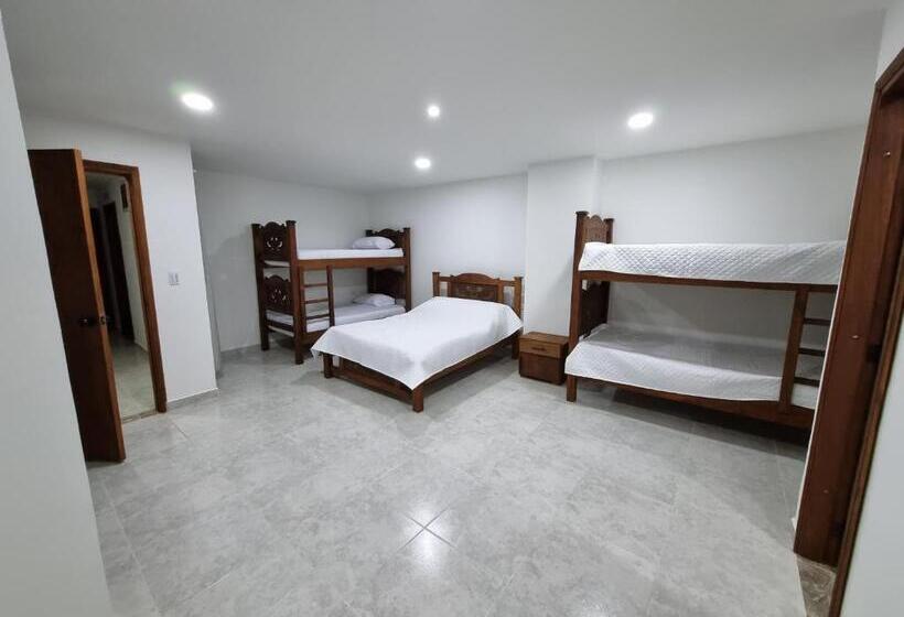 Семейный Номер Superior, Antonella Plaza