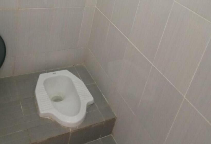 חדר בסיסי, Spot On 93378 Lona Guest House Syariah