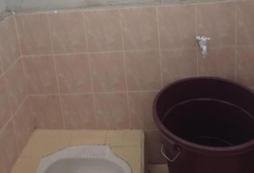 חדר בסיסי, Spot On 93378 Lona Guest House Syariah