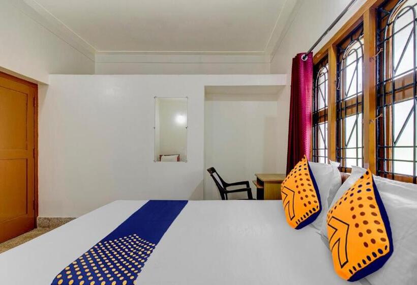 트리플 클래식 룸, Spot On Mystic Mansion