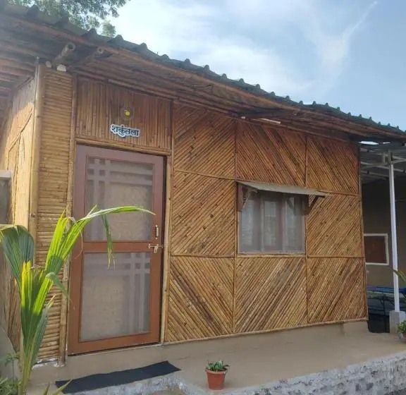 ガーデンビュースタンダードルーム, Vasant Bamboo Cottage