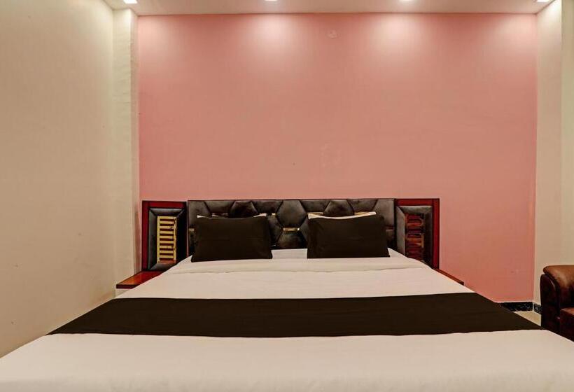 三人经典房间, Oyo Flagship Hotel Awadh Viram