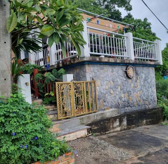 海景标准间带阳台, Angel House