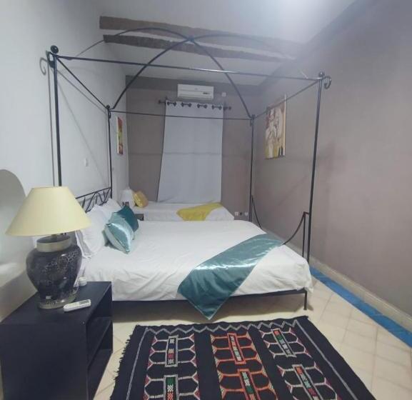 Семейный Номер, Hôte Sahara & Spa Tadighoust