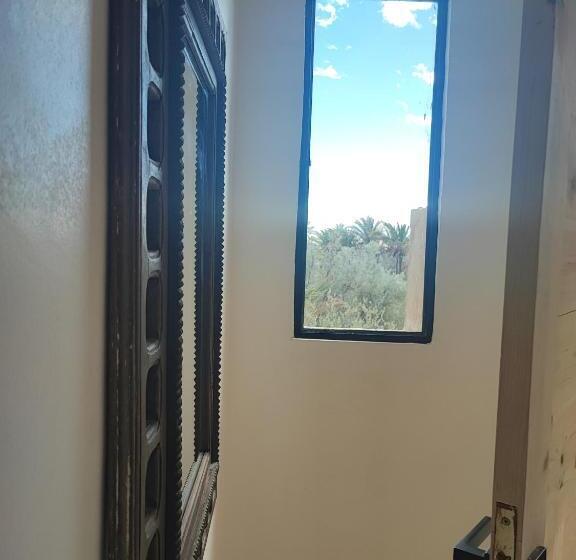 Люкс Вид на Сад, Hôte Sahara & Spa Tadighoust