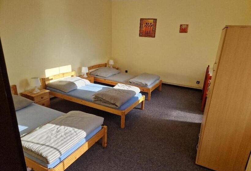 חדר סטנדרט לשלושה, Penzion Kornout