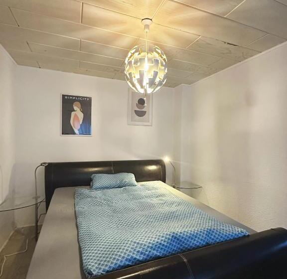 חדר סטנדרט לשלושה, Zimmer In Reihenhaus Mit Terrasse