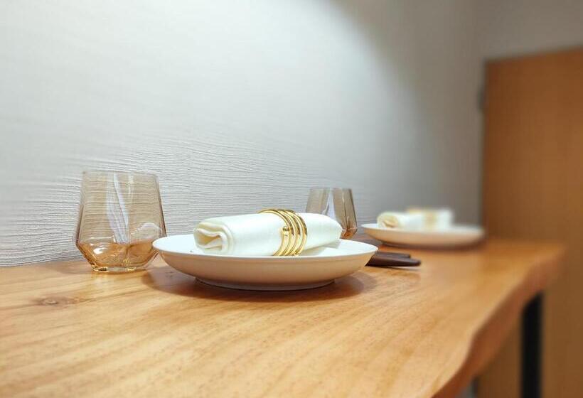 带1个卧室的带阳台的公寓, S31 Shibuya Center 5 Mins To Station, Max 4p涉谷最中心 涉谷站5分 S 直达表参道 池袋 上野 代代木 银座 原宿